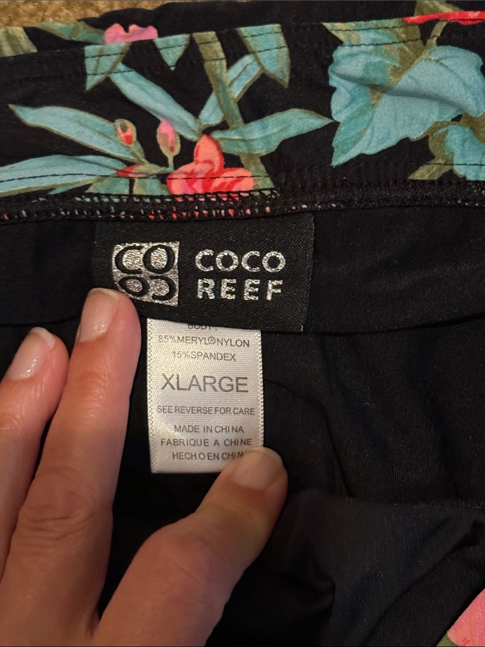 Cod Reef XL Floral Print Swim Skirt in Black w Flowers - Picture 5 of 5